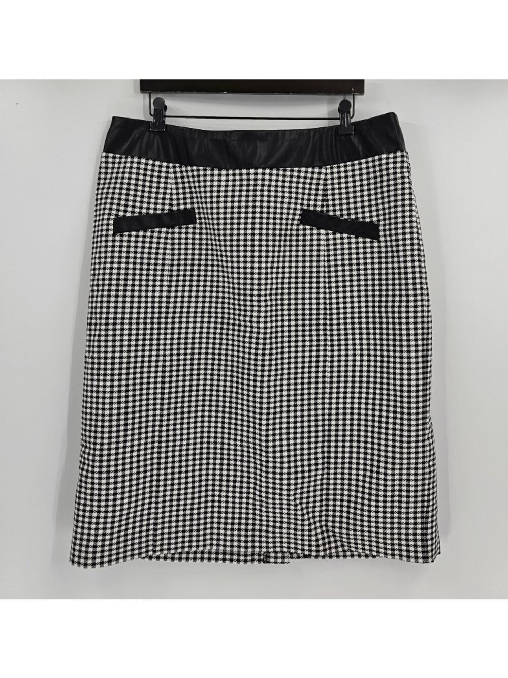 Cato 18W Houndstooth Pencil Skirt Black White Faux Leather Waist Trim Plus Size
